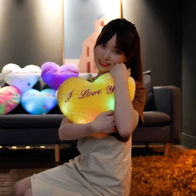 1 件 35 公分發光心形毛絨枕頭填充裝飾 I LOVE U 彩色發光玩具兒童伴侶禮物情侶禮物