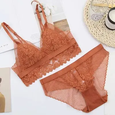 Set pakaian dalam wanita nyaman cup katun nirkabel renda penuh Bralette segitiga cup lembut dan pakaian dalam bra celana dalam transparan
