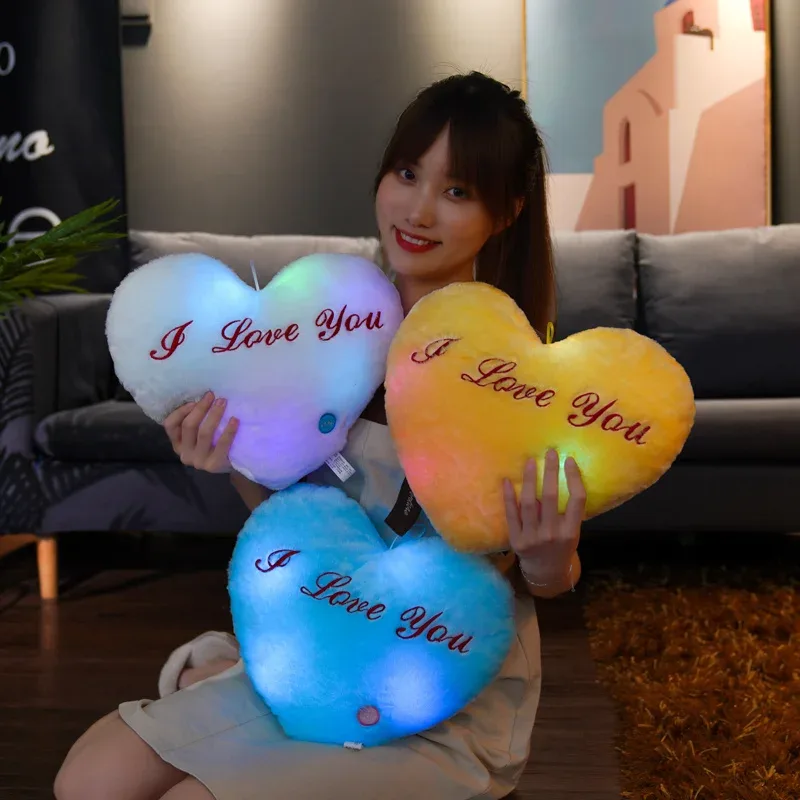 1 件 35 公分發光心形毛絨枕頭填充裝飾 I LOVE U 彩色發光玩具兒童伴侶禮物情侶禮物