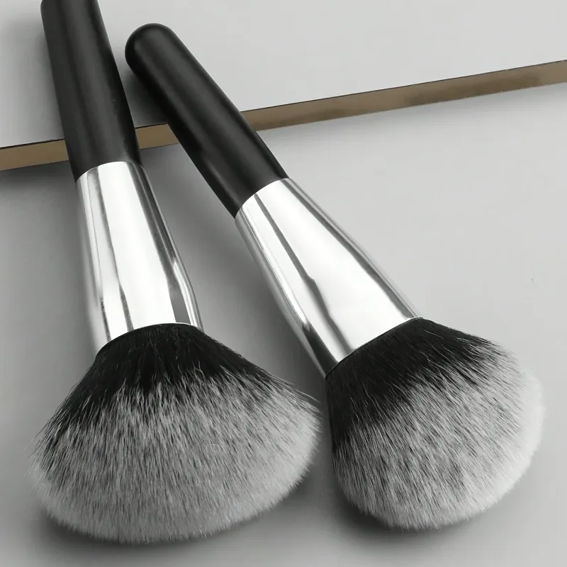 2 STK rejsemakeupbørster - pulver- og rødmebørstesæt med bærbart etui Veganske nylonbørster til skønhed på farten
