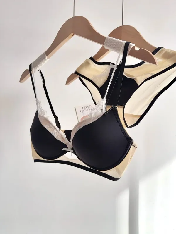 Lace Sexy Pure Desire Lingerie Set for Women Push-Up & Bust Enhancing for Small Chest 2026 Arrival Bestseller Side — image 3