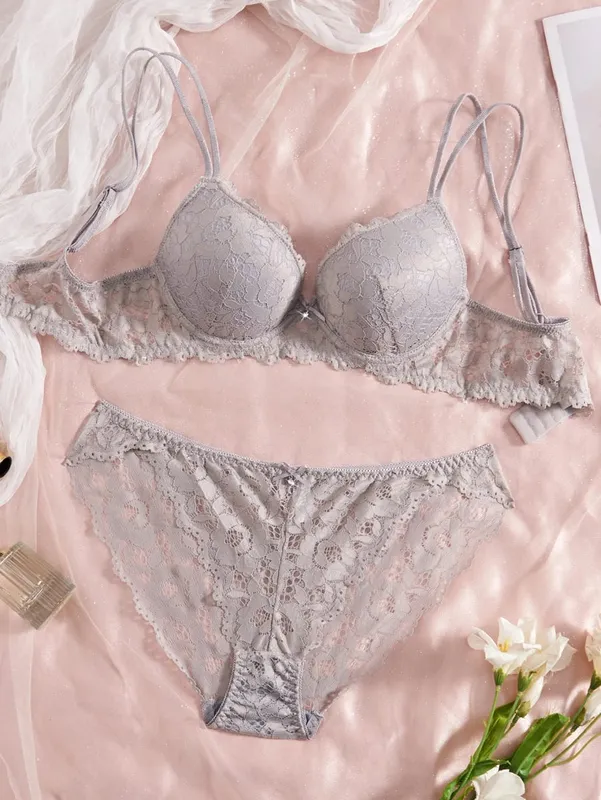 6-Piece Set Women's Bra and Panties Set Sexy Patterned Lace Patchwork No Lining Comfortable Fitting Women's Push-Up Bra Women's Underwear Set