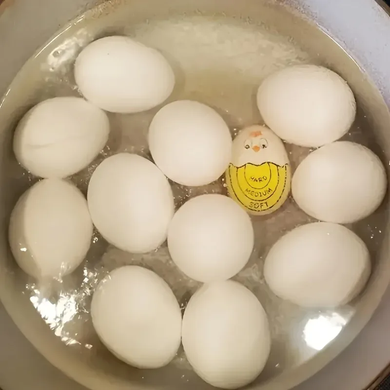 1 Color Changing Timer Hard/Medium Soft/Soft Doneness Indication with Cute Cartoon Face Kitchen Tools Suitable Boiling Eggs