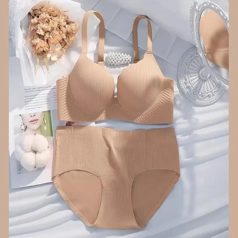 High Quality Thick Padded Wirefree Bra Set Women Seamless Solid Gathering Lingerie Comfort Push Up Effect Perfect for Smaller