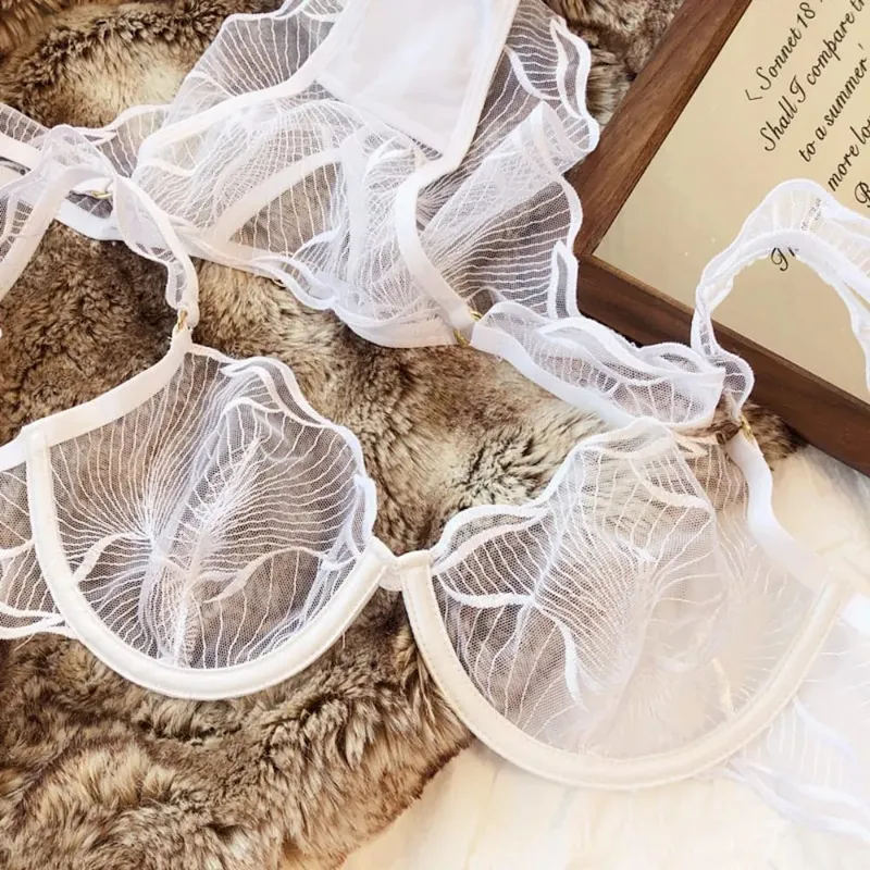 French Embroidery Lace Bra Set For Women Ultra Thin Sheer Minimizer Bra Hollow Out Lingerie Brassiere 32-38AB Elegant Daily Wear