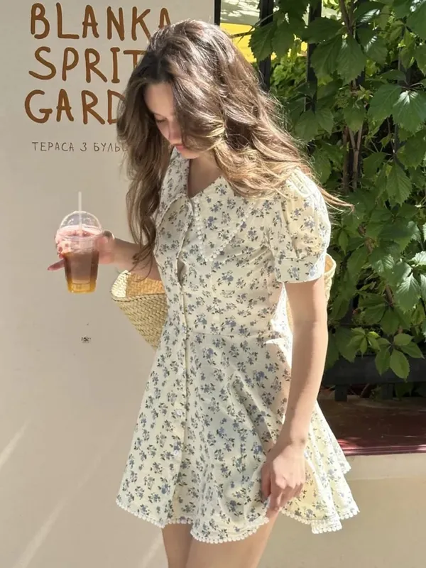 Bornladies 2026 Summer New Floral Short Sleeve Dress Women's Elegant Slim Fit Sweet Button Front Puff Sleeves Mini Dress — image 6