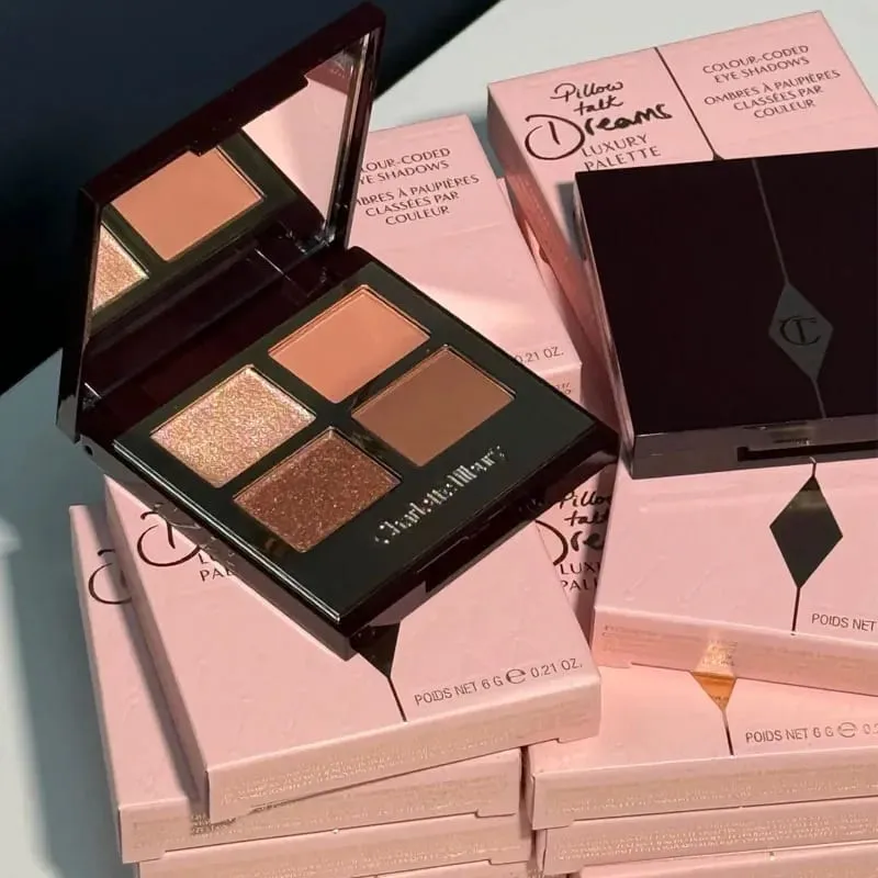 Costume de maquillage CT de luxe, Palette de fards à paupières quatre couleurs, poudre mate, effet correcteur pour le visage, rouge à lèvres, lubrification durable des lèvres — image 4