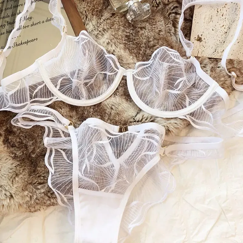 French Embroidery Lace Bra Set For Women Ultra Thin Sheer Minimizer Bra Hollow Out Lingerie Brassiere 32-38AB Elegant Daily Wear