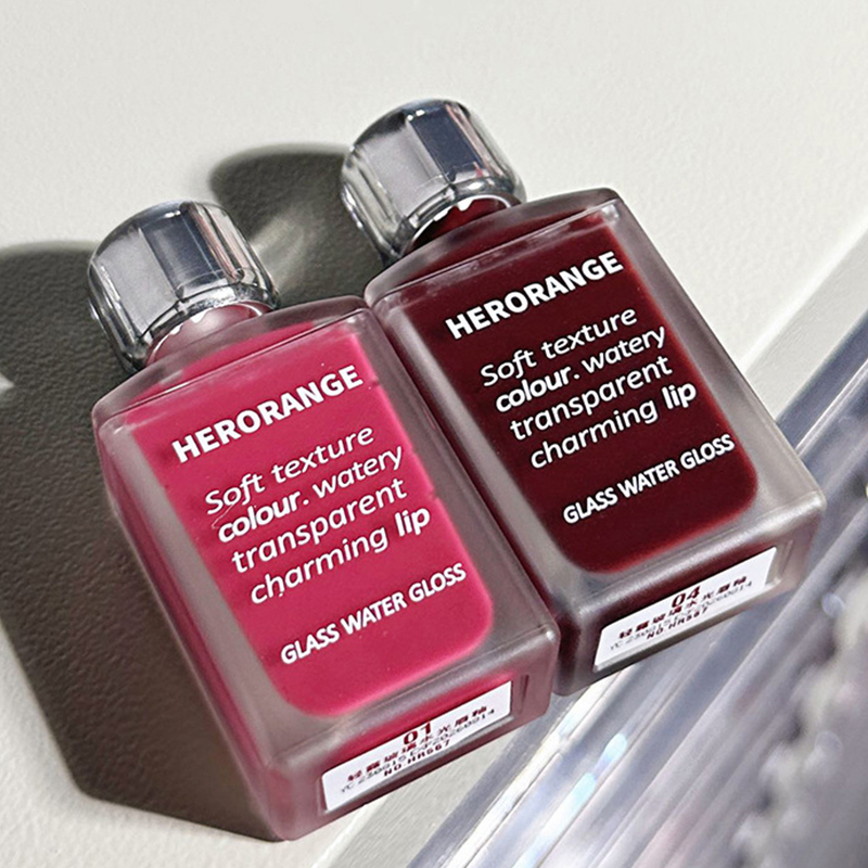 Light Glass-Like Lip Lacquer - Mirror Shine Hydrating Formula; Smudge-Proof Long-Wear and Skin-Brightening