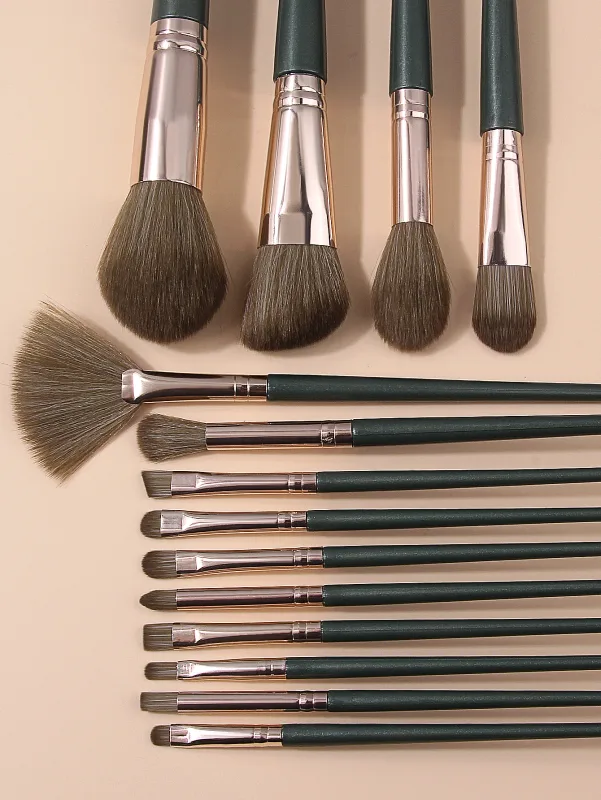 18Pcs Makeup Brush Set Soft Cosmetic Brushes for Powder Blush Eyeshadow Foundation with Beauty Sponge & Triangle Puff