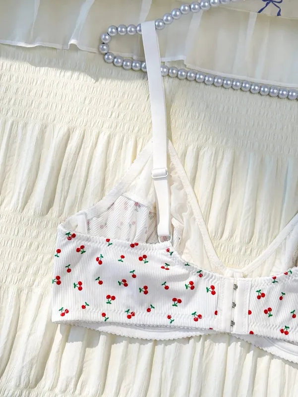 Plus Size Women Cherry Pattern Lace Underwire Bra And Panty Set Adjustable Straps Soft Unpadded Breathable Lingerie Set
