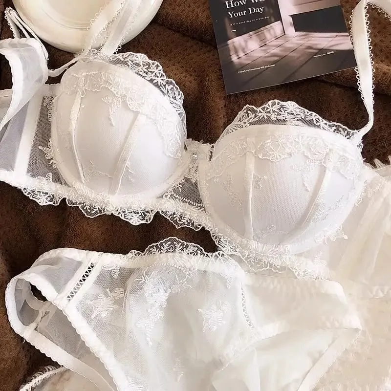 Ensemble deux pièces de lingerie en dentelle brodée française, soutien-gorge à armatures léger, respirant et doux avec soutien léger pour les petites poitrines