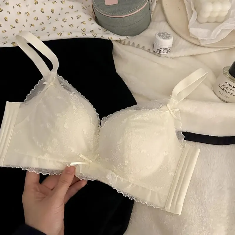Lace Heart-Shaped Thin Seamless Bra Set with Small Chest Gathered on Top and Anti Sagging Support Without Steel Ring Bra Set
