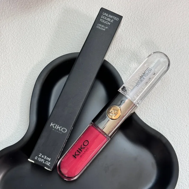 Milano Obegränsad Double Touch Liquid Lipstick Lättvikt högpigment, ej klibbig krämig konsistens Långt slitage, komfortsmink