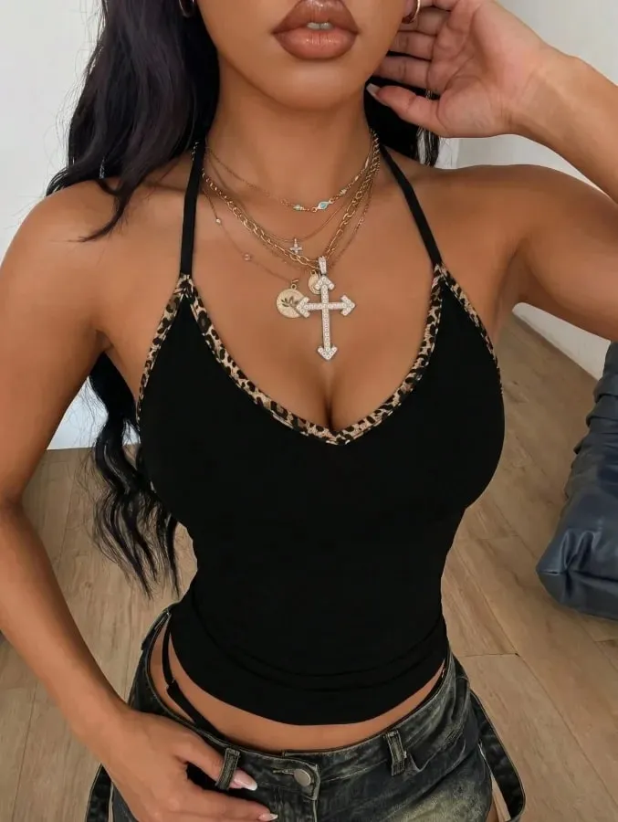 Women Halter V Neck Leopard Print Trim Slim Fit Solid Black Sleeveless Crop Camisole 2026 Summer Y2K Streetwear Going Out Casual