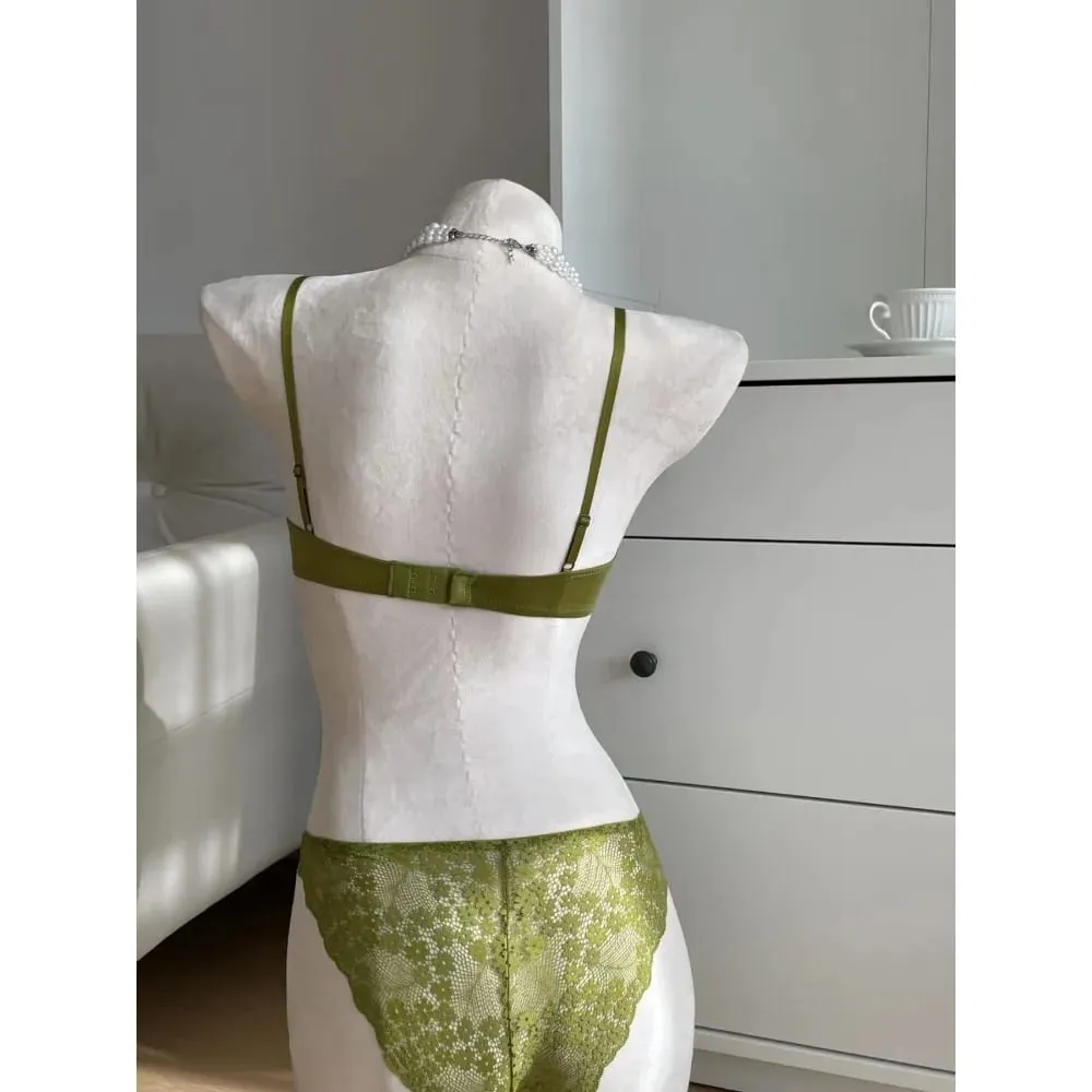 Set Lingerie Setengah Cangkir Prancis Wanita Bra Pakaian Dalam Tipis Tipis Musim Panas Tali Tipis Push-Up Berkawat Lembut 32-38AB
