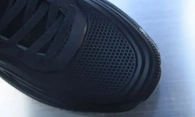 Men's Fashion Ultra-Light Waterproof Running Shoes Soft Sole Non-slip Durable Sneakers Outdoor Sport Shoes for Spring Autumn — image 8