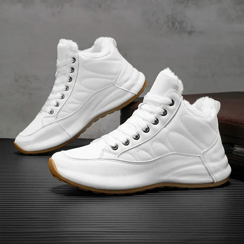 Men's lightweight casual shoes outdoor running shoes for men. Sizes 39 to 46.