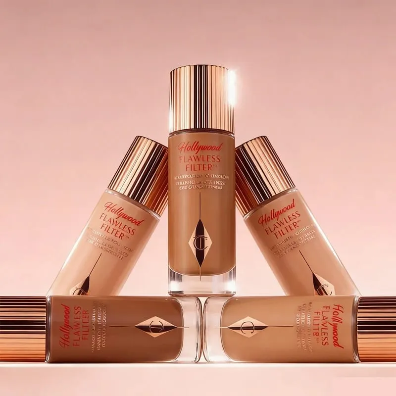 Charlotte Tilbury CT rozjasňovač podkladová báze nepřetržitě Textura make-upu Hydratační korektor rozjasňuje kompaktní pudr