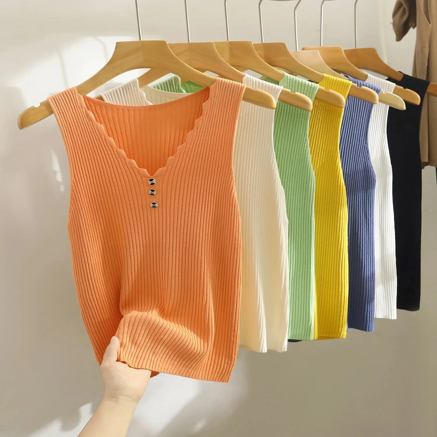 Ice Silk Knit Cami Top Women V Neck Sleeveless Slim Fit Elegant Tank Top Summer Outerwear Blazer Inner Layering Fashion Vest