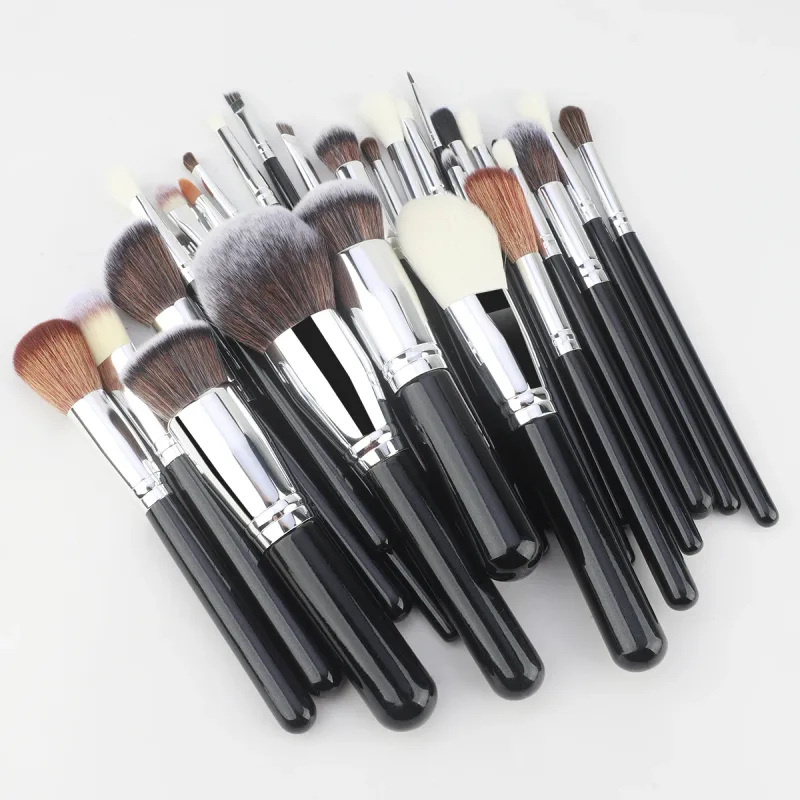 30Pcs Makeup Brush Sets Professional Artists Using Angled Eye Contour Blending Brushes High Quality White Brush Custom