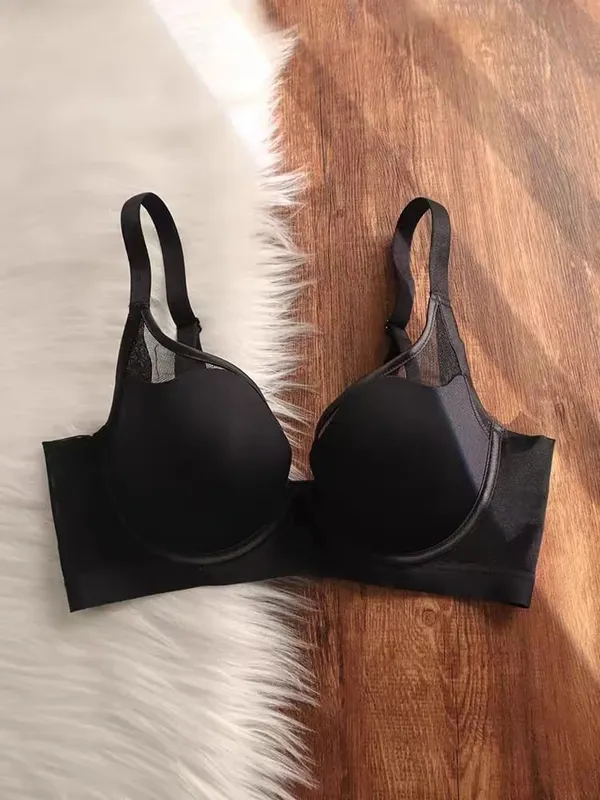 Nadměrná velikost bezešvé tenké spodní prádlo Push Up pro ženy Velká prsa vypadají menší Podprsenka s měkkými kosticemi proti povisnutí