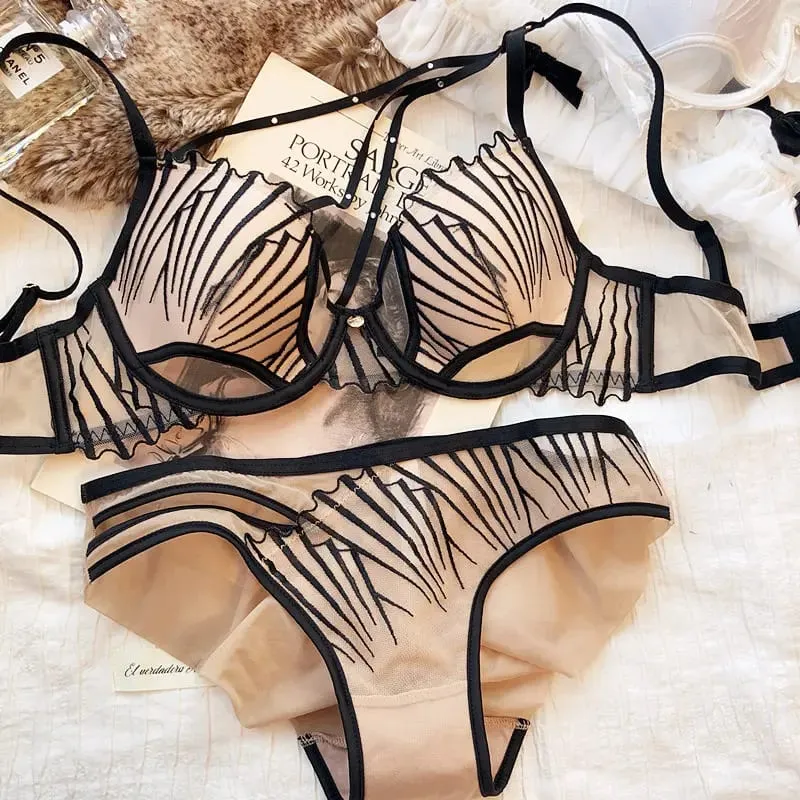 Sexy Hollow Push Up Bra Set French Thin Cup Underwear Women Classic Bandage Brassiere Black Temptation Lingerie Panties SetS
