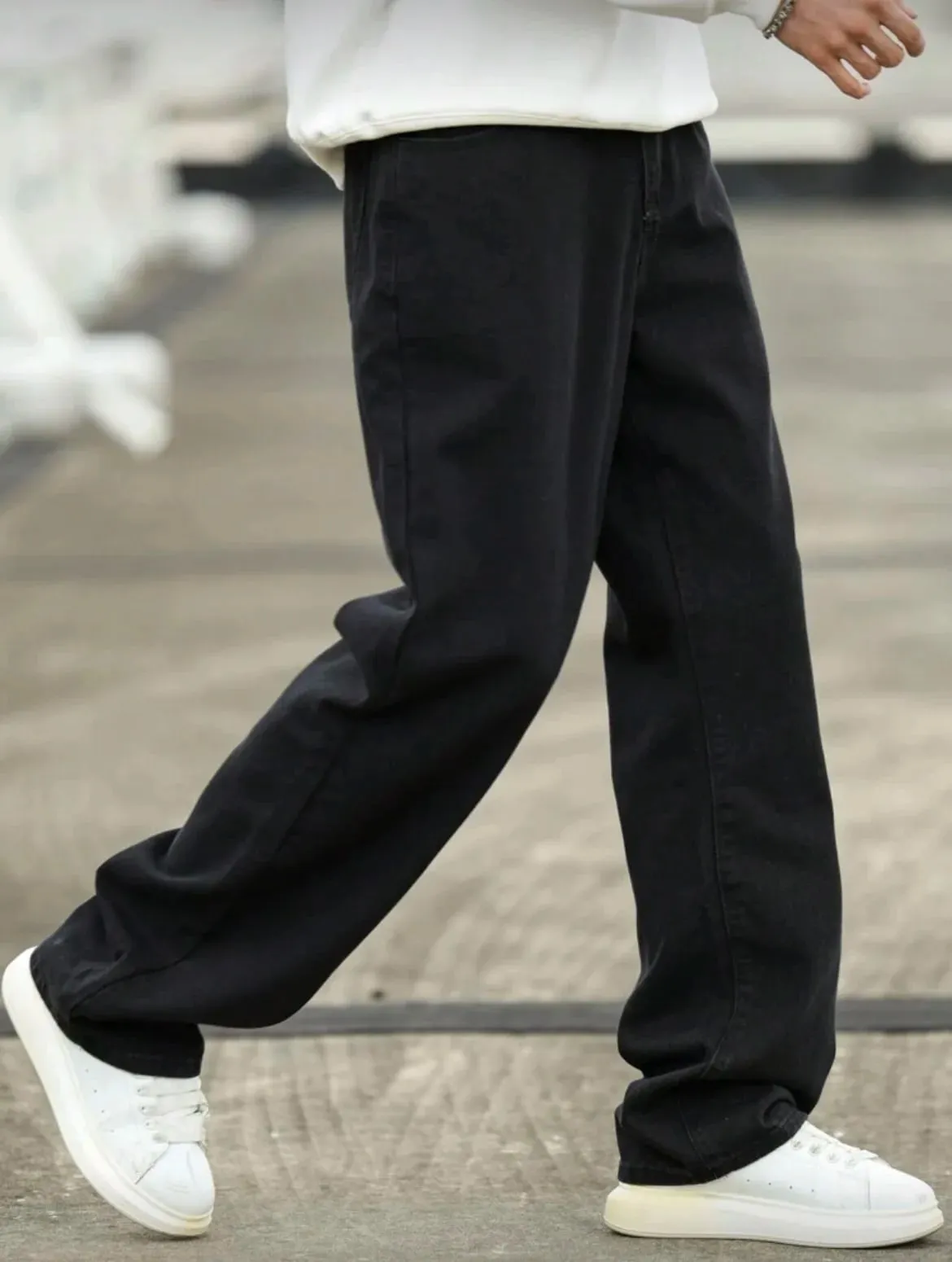 Men's Wide Leg Jeans - Oversized Straight Fit Denim Pants with Casual Drop Crotch — image 4