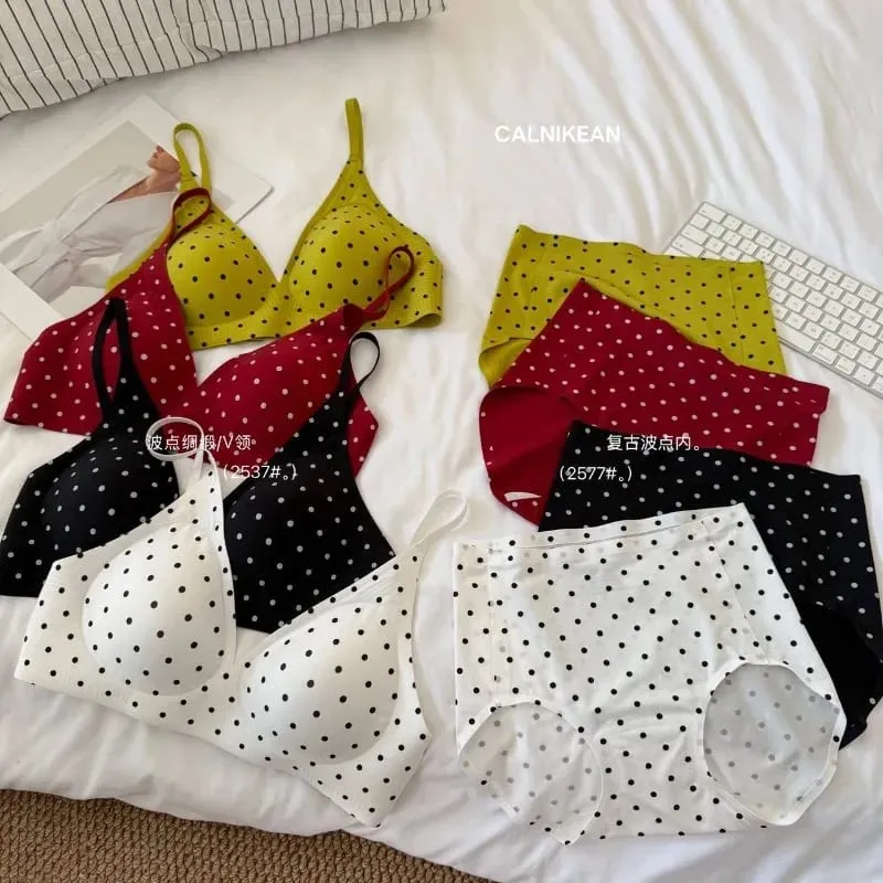 American Retro Polka Dot Bra Seamless Deep V Wireless Jelly Support Anti Sagging Lingerie Set Sexy Comfort MOYISU Sexy Bra Set