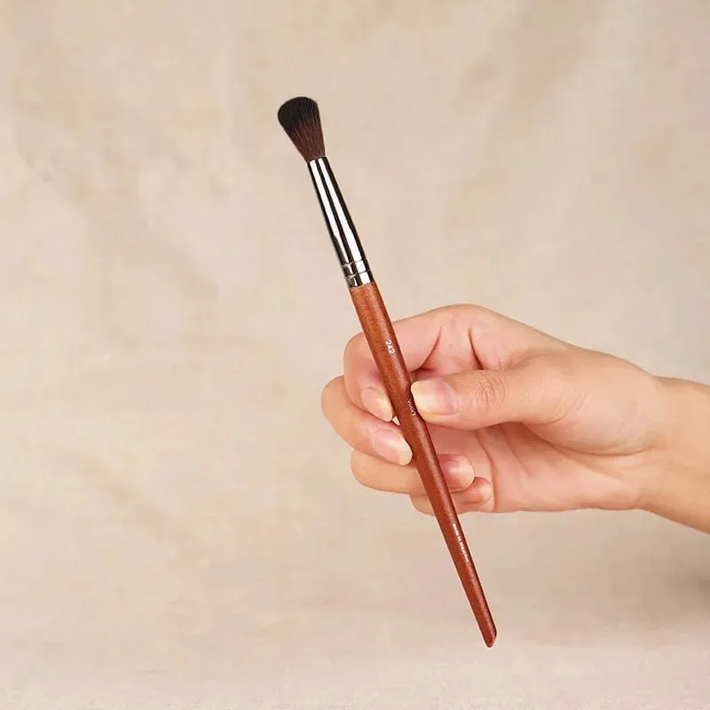 Karsyngirl 1Pcs Beauty Makeup Brushes Original Wood Make up Brush Beauty Eyeshadow Blending Tool