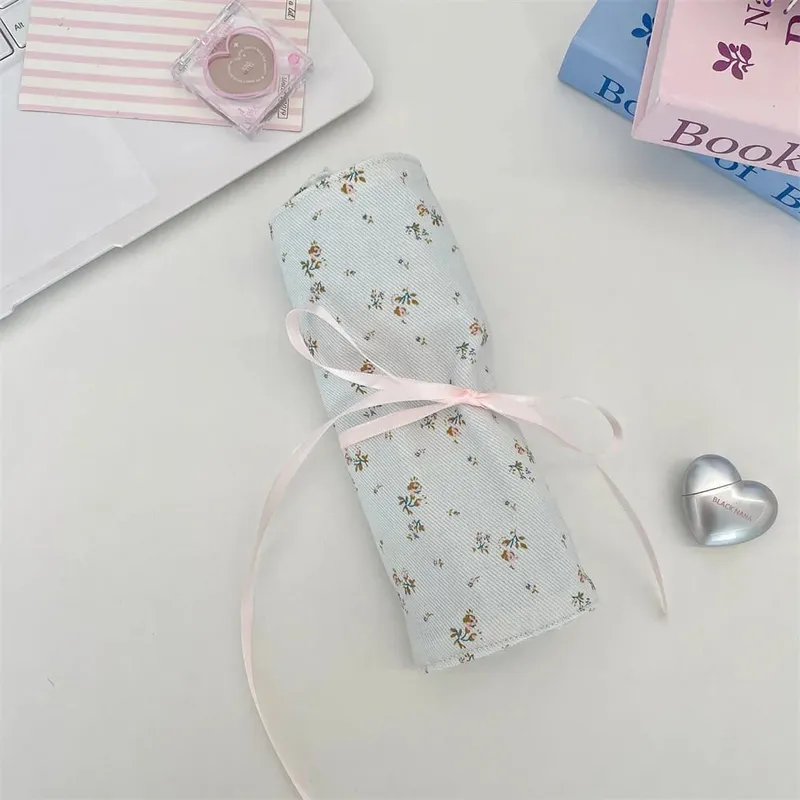 Fabric Floral Makeup Brush Storage Bag Large Portable Cosmetic Pouch for Eyeshadow Brushes & Eyebrow Pencils Desktop Organizer — image 10