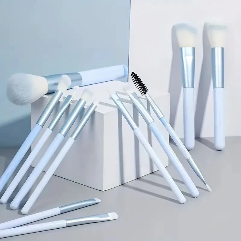 Set Berus Mekap Biru 12Pcs Berus Bedak Asas Profesional Blending Blush Blush Concealer Berus Bulu Gentian Sintetik — image 2