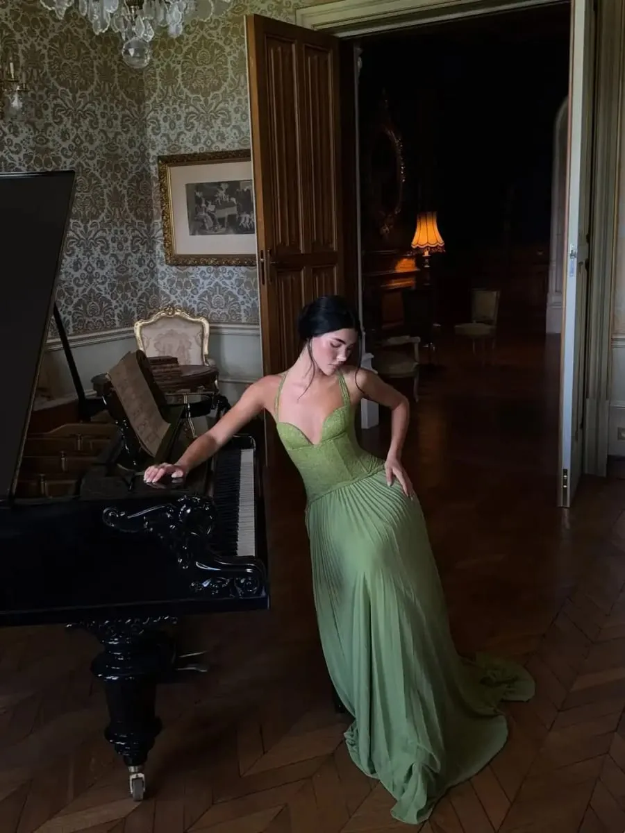 Robe Maxi en arête de poisson verte pour femmes, dos nu, épaules dénudées, plissée, col en cœur, Slim, Robe de fête de noël, nouvelle collection