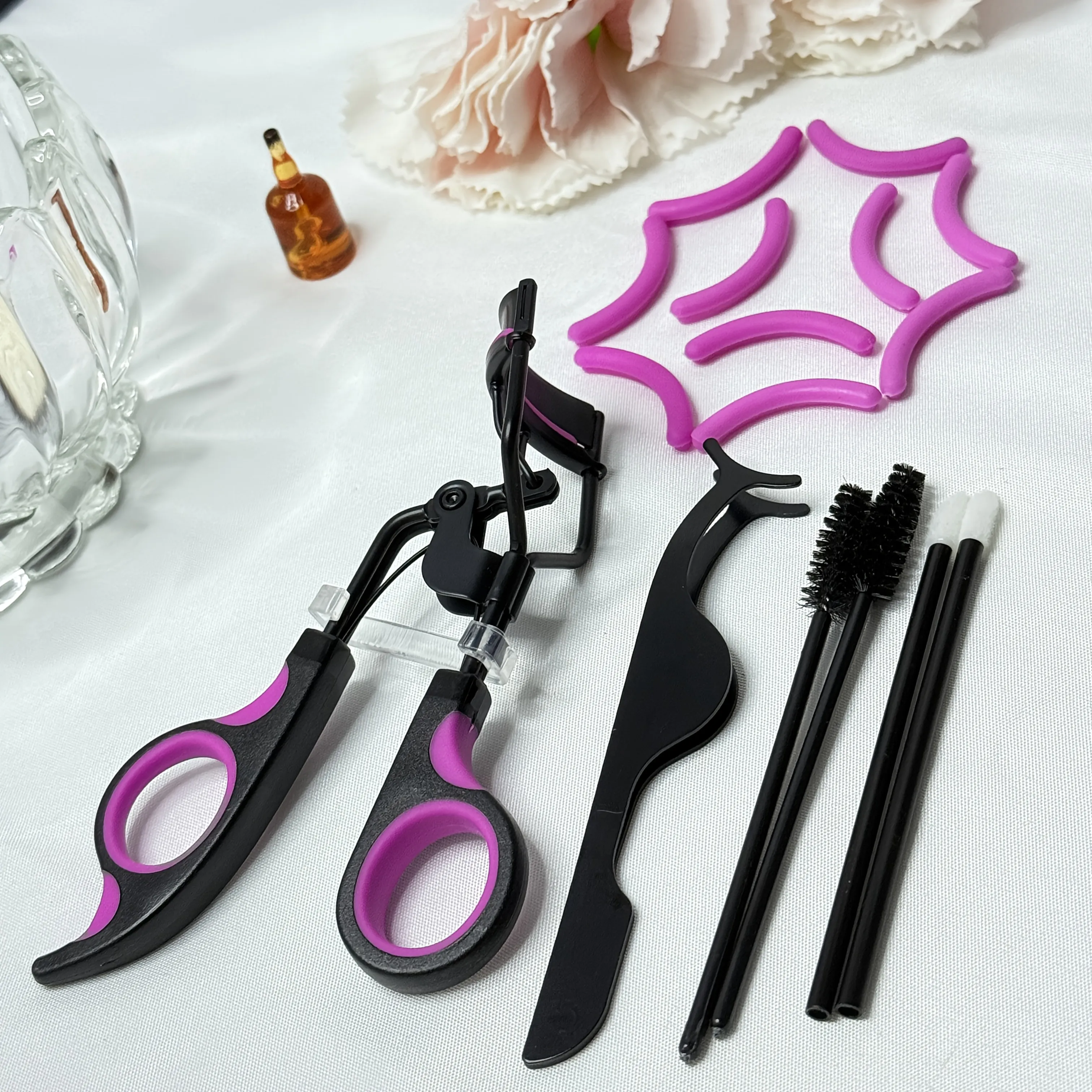 Portable 8-in-1 Eyelash Curler Set with Comb Separator Brushes & Pads. Professional Makeup Tools for Women & Men