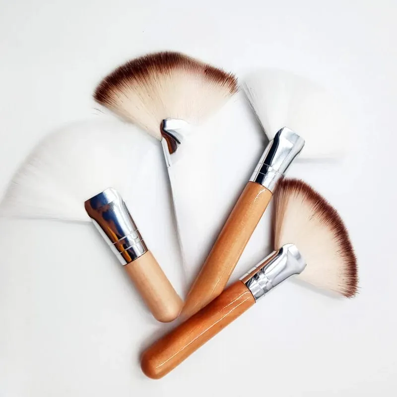 Mini Makeup Brush Gentle Esthetician Cleaning Cosmetic Small White Short Wooden Handle Synthetic Fiber Fan Brushes For Facial — image 2