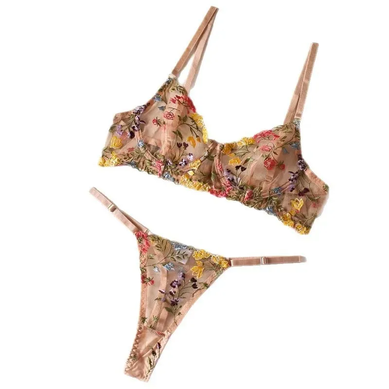 Embroidered Floral Contrast Lingerie Set with Underwire Bra and Thong