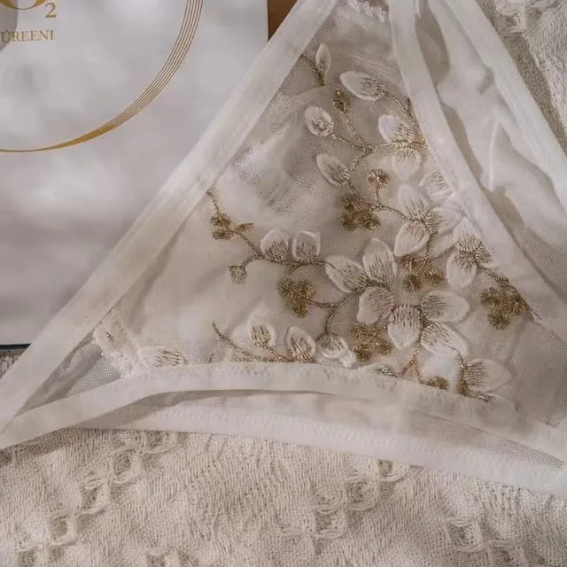 New Embroidery Lace Flowers French Women Underwear Steel Rubber Bone Push Up Bras Sexy Bralette Cute Lingerie Sexy Body Shaping