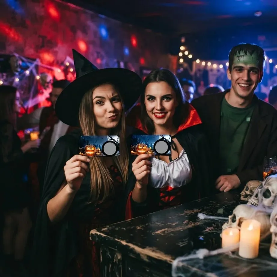 50pcs Halloween scratch-off cards—scratch to win and unlock prizes; perfect for Halloween-themed interactive activities.