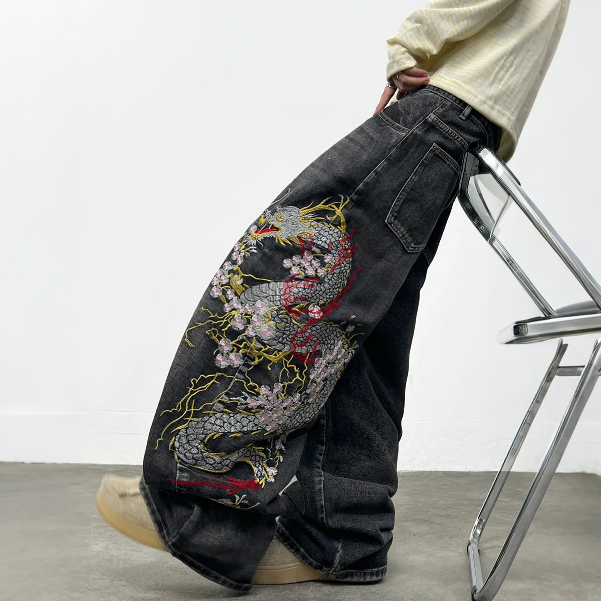 American Retro Washed Distressed Dragon Embroidery Men's Loose Wide-Leg Jeans Street Hip-Hop Trend Fashion Versatile Trousers