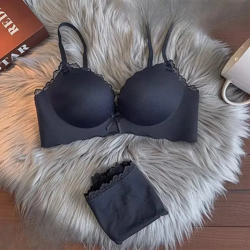 Hot Selling Ladies Push Up Bra Set Seamless Wireless Support Anti-Sagging Comfort Lingerie S-XL for Young Women Soft Daily Wear — image 1