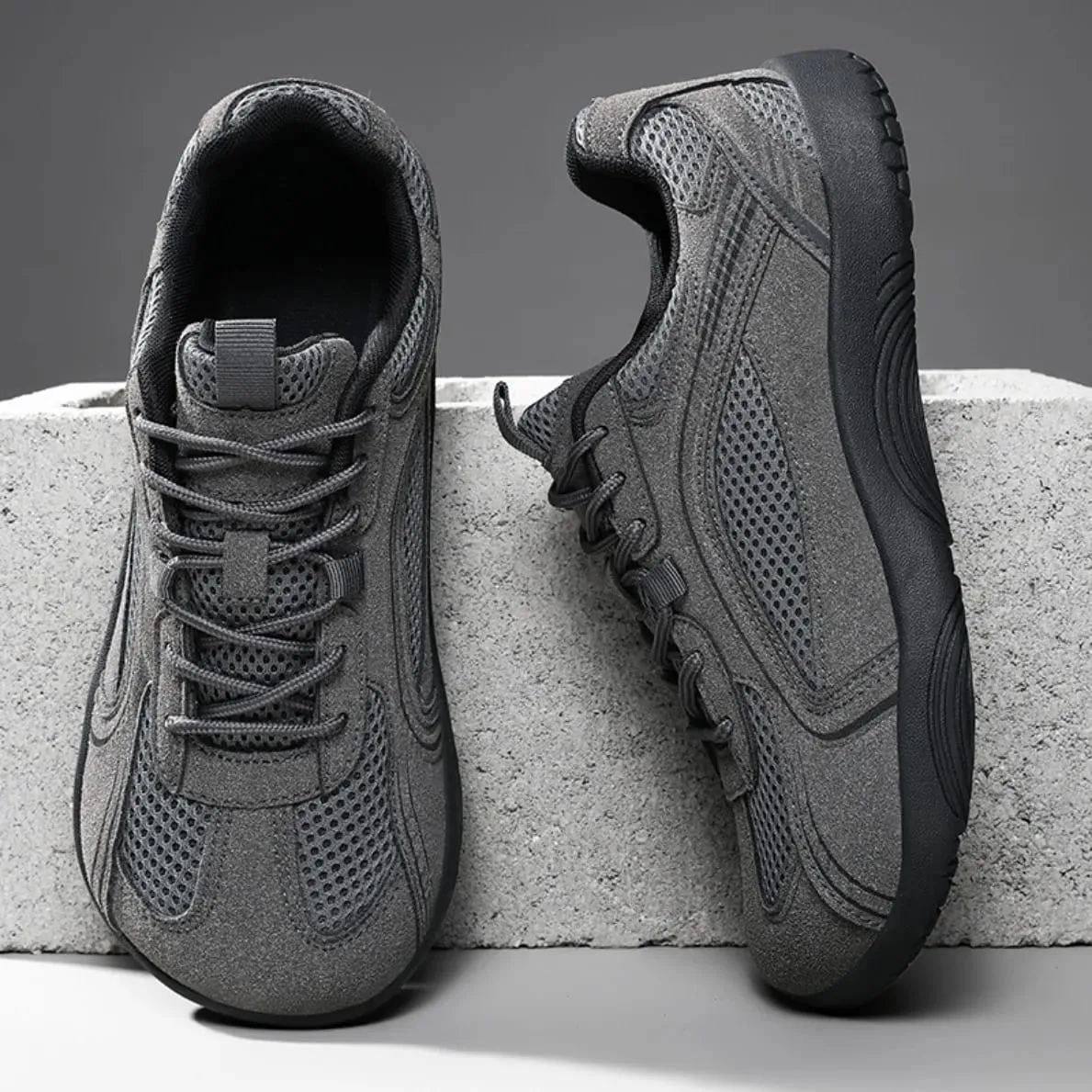 Men Women Wide Toe Sneakers Retro Training Shoes Large Size Mesh Breathable Non-Slip Flat Sole Outdoor Casual Sports Shoes