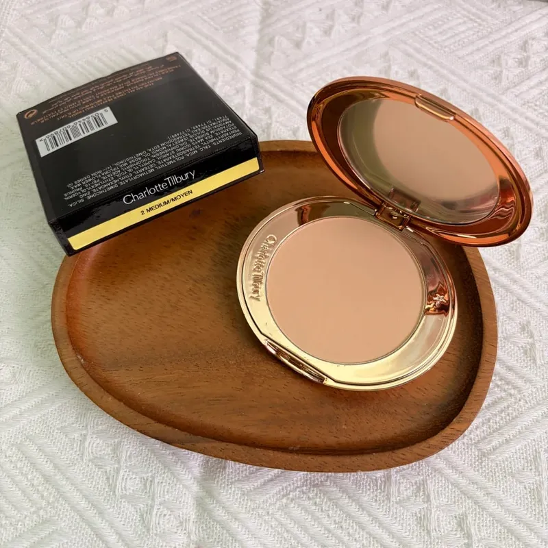 Charlotte Tilbury Starlight Powder Compact And Concealer Medium to Full Coverage Brightening Waterproof Hydrating Dewy Finish