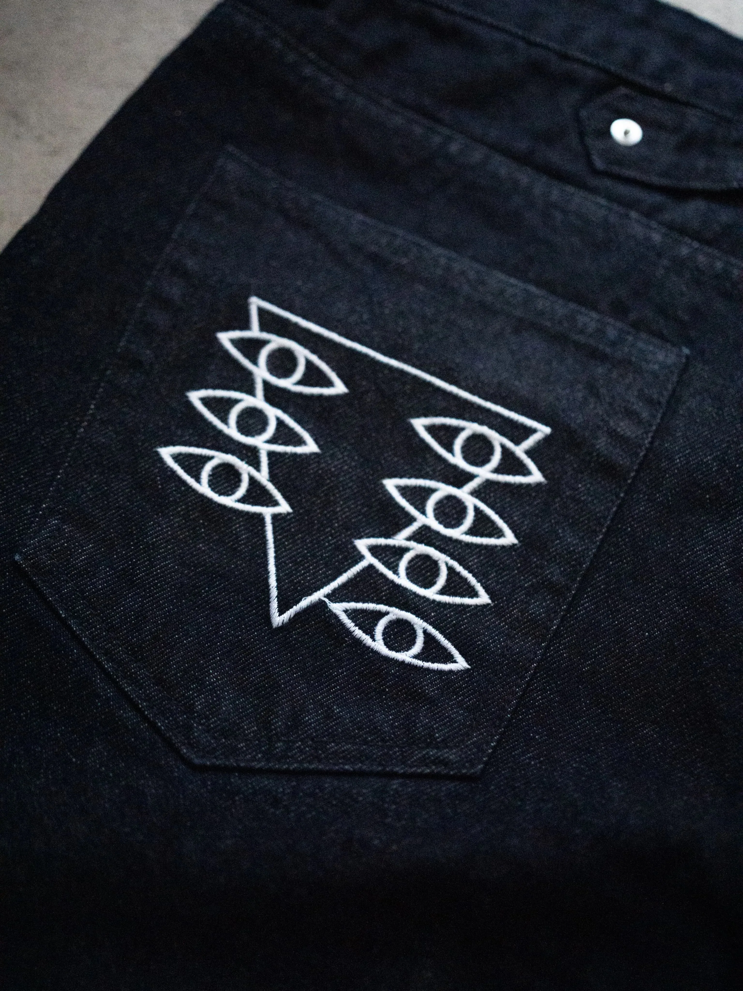 Y2K Anime Wide Leg Dark Denim Pants Angel Eye Symbol Embroidery Letter Print Adjustable Back Buckle Oversized Baggy Street Jeans