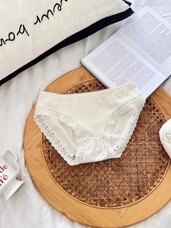 French Style Wireless Shaping Lingerie Set Push Up Lift Anti Sagging Lace Bra Luxury Comfort Support Ladies Daily Underwear