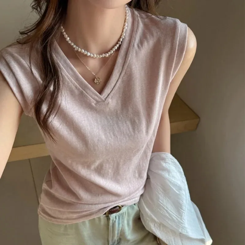 Solid-Color Cotton V-Neck Base Layer Tank Top Women's Soft Breathable Sleeveless Top Outerwear