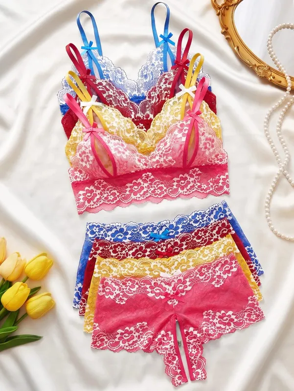 4 Sets Combined Romantic Lingerie Open Bra Transprent Underwear Set Crotchless Lace Pullover Outfits Embroidery No Pad Wireless