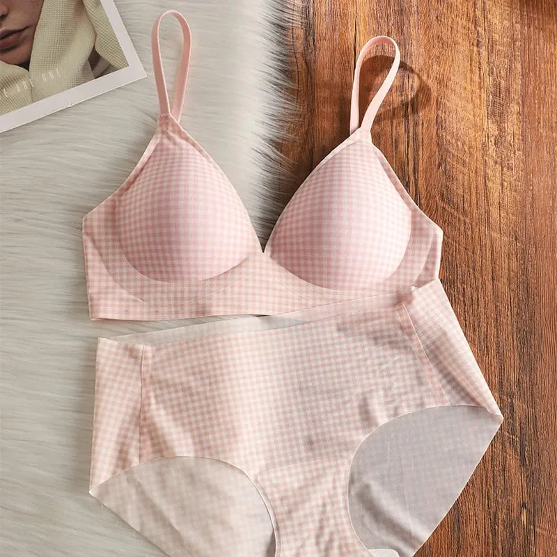 Elegant, sømløs bralette, lille buste, der samler sig anti-faldende, tynde justerbare stropper Trådfri Comfort Fit UK Light Support BH-sæt