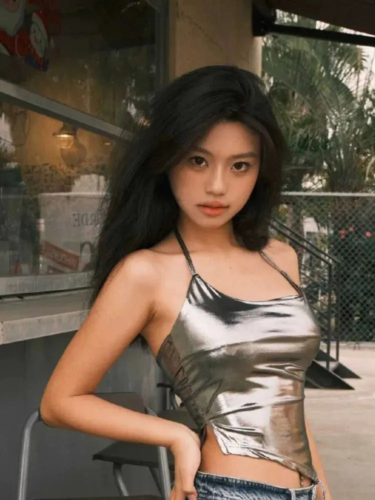 美國辣妹露背吊帶上衣女夏季新款銀色不規則純欲性感短上衣
