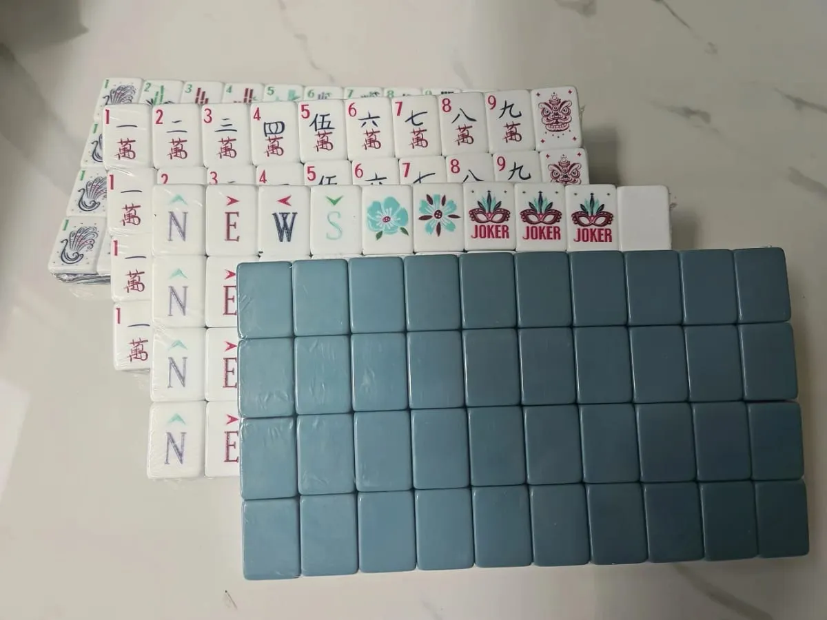 In Stock Hot American Mahjong Set 160 Tiles 4-Layer Acrylic Mah Jongg Sets Portable Travel Mahjong Game Tiles Adult Indoor Games — image 11
