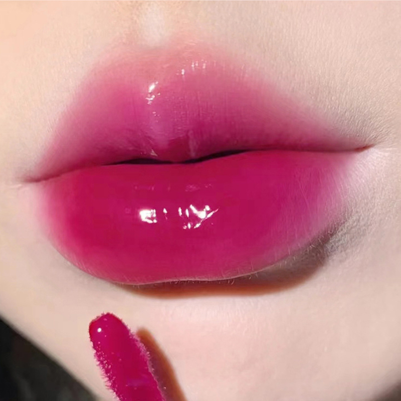Light Glass-Like Lip Lacquer - Mirror Shine Hydrating Formula; Smudge-Proof Long-Wear and Skin-Brightening